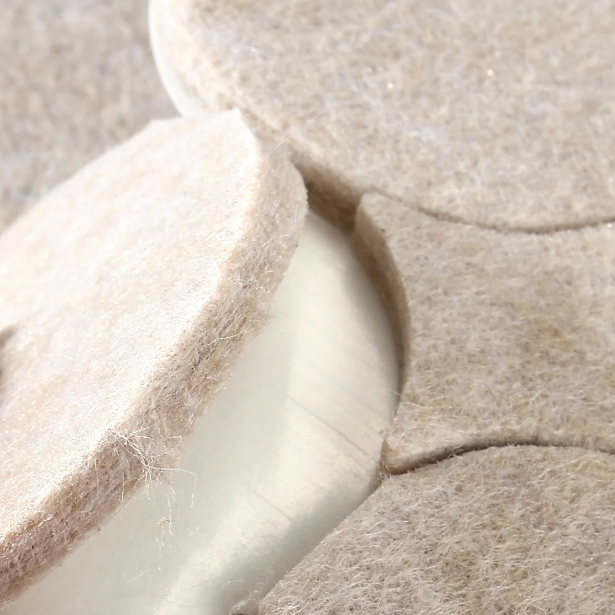 

8pcs 4Cm Round Felt Pads For Table Chair Furniture Heavy Duty Floor Protector Pads Scratch Noise Resistant Furniture Leg Tips