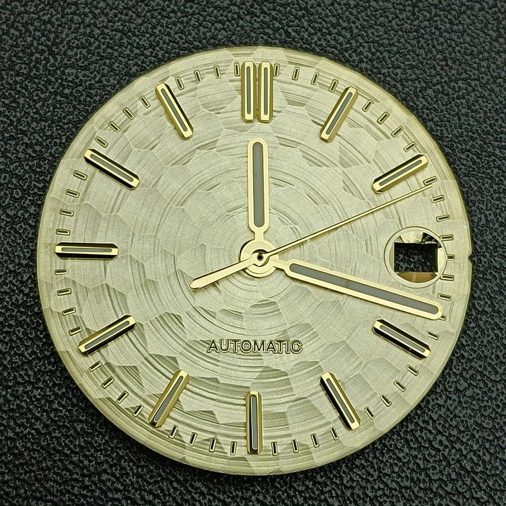 NH35 ダイヤル時計ダイヤルメンズ腕時計カスタマイズされたロゴダイヤルグリーン発光ダイヤル NH35 ムーブメント時計アクセサリーに適しています