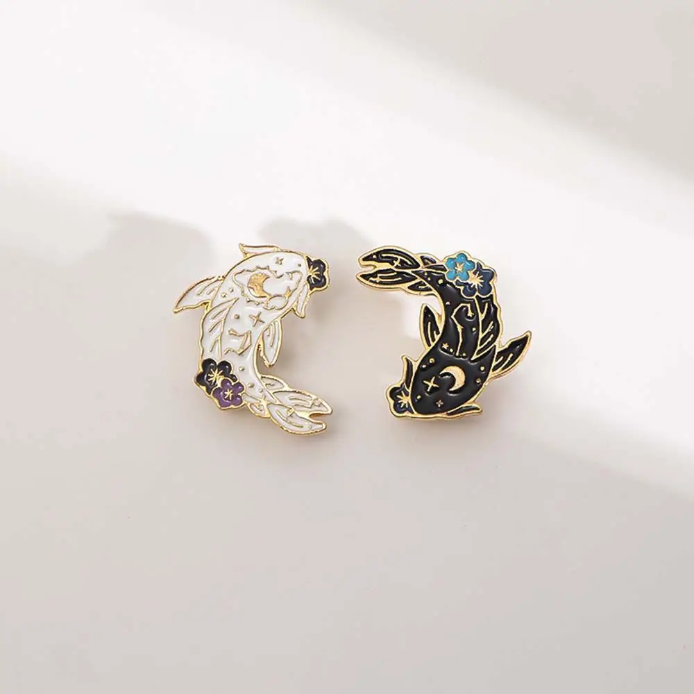 Schmuck Accessoires Reise Gedenk Glück Fisch Abzeichen Pin Broschen Pin Koi Fisch Broschen Emaille Pin Revers Brosche