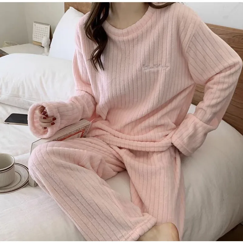 Winter Pajamas Coral Fleece Pajamas Thickened Outside The Lovely Flannel Home Wear Fashion Loose Long Cardigan Suit