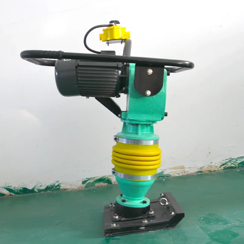 Small manual foundation vibration compactor for road impact compaction of engineering soil