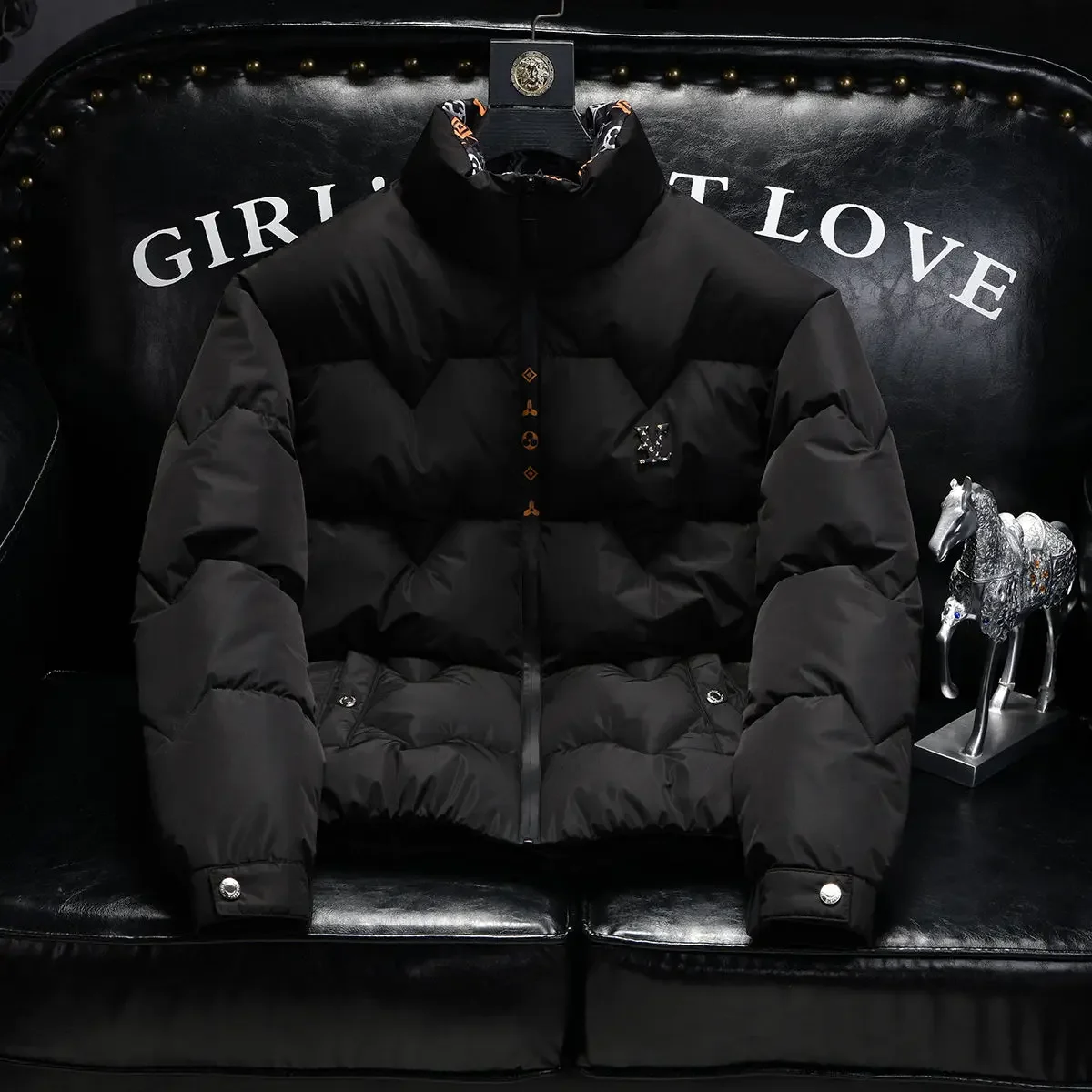 

Мужская зимняя новая хлопковая куртка 2025 года, мужская короткая теплая и холодная куртка с воротником-стойкой на хлопковой подкладке