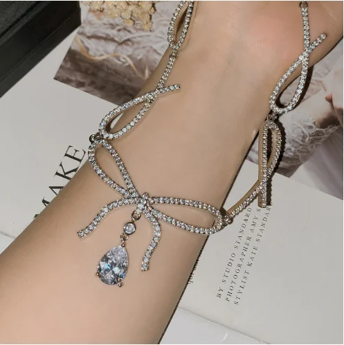2022 Women Diamond Bowknot Explosion Sparkling Necklace Women's Plating 18K Gold Micro set Zircon Necklace