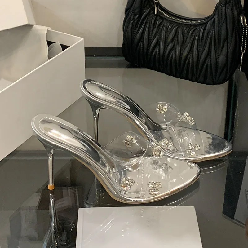 أحذية كريستال عصرية للحفلات للسيدات بكعب رفيع أحذية شفافة جديدة في عام 2026 بكعب عالٍ أحذية صنادل نسائية أنيقة #5