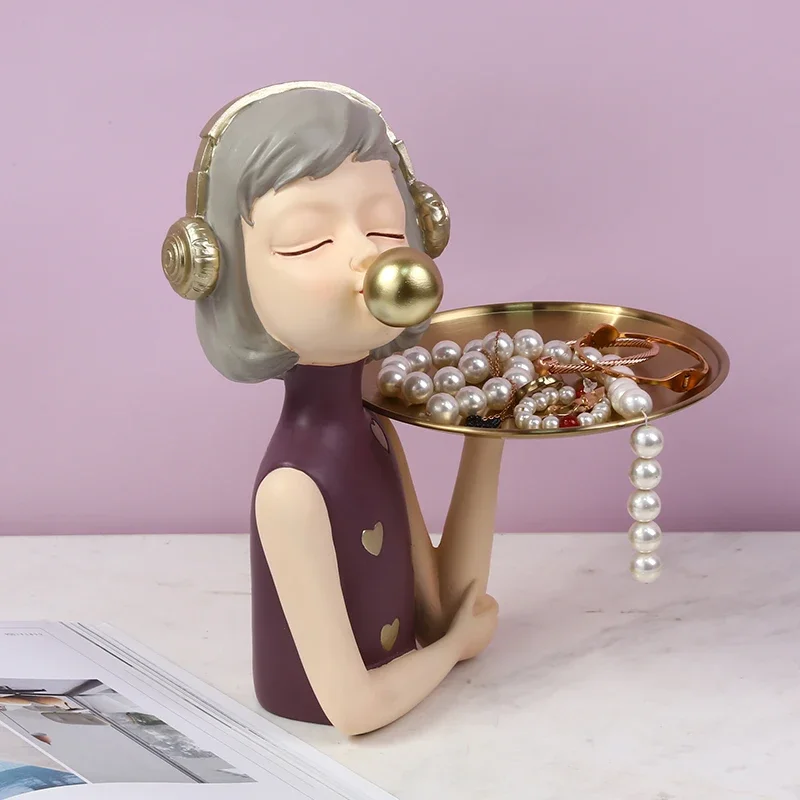 Resin Bubble Gum Girl Storage Ornaments Metal Tray Home Decoration Desktop Character Statuette Crafts Organize Pallet