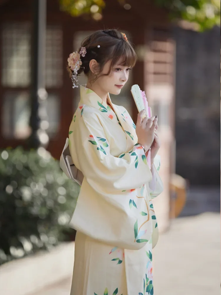 

Женское японское традиционное кимоно с красивым цветочным принтом в стиле ретро, длинное платье, классическая юката с костюмным костюмом для косплея Оби