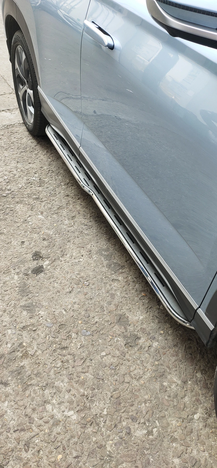 บันไดข้างรถยนต์อลูมิเนียม 2 ชิ้น สำหรับ Lexus GX 550 J250 ปี 2024 2025 ดีไซน์กันลื่นและเพิ่มสไตล์ภายนอก