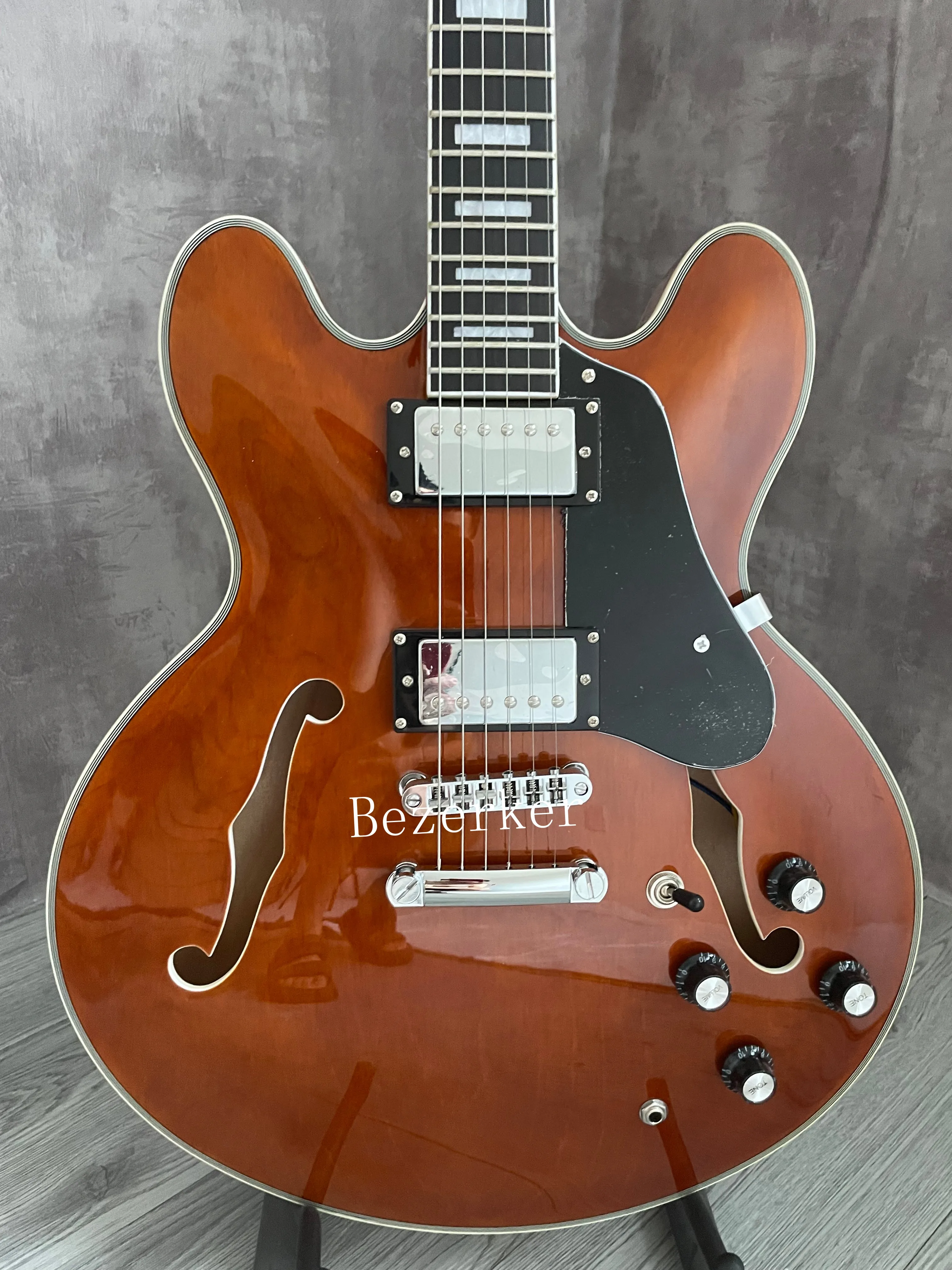 Guitarra eléctrica semi hueca Jazz F-Hole 335 de mayor calidad, Hardware cromado marrón