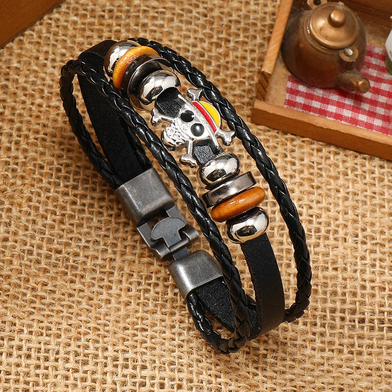 قطعة واحدة أنيمي سوار الرسوم المتحركة الأجهزة الطرفية اللعب لوفي الأوروبية الأمريكية خمر الجلود الكرتون سوار صديق هدية عيد