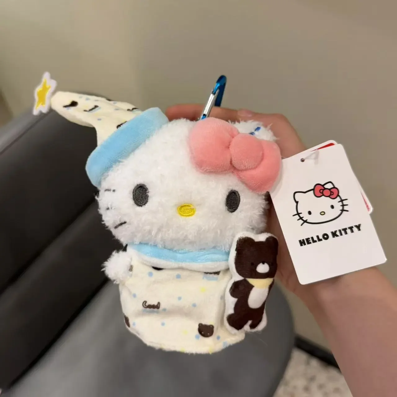

Sanrio Family Hello Kitty Bag Pendant Cute Cartoon Plush Doll Goodnight Pajama Key Chain Decorative Gift