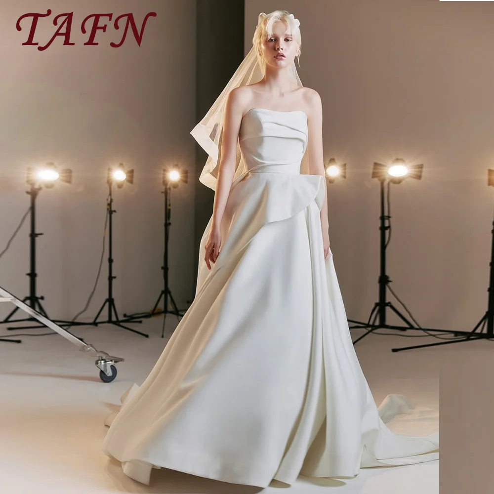 

TAFN Elegant Strapless A Line Wedding Dress Vestido De Noiva Pleats Stretchy Bridal Gowns Customized Sweep Train Lace-up