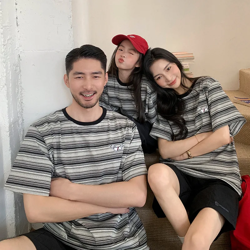 2026 New Summer Family Matching T-shirt Mommy and Me Family of 3 Cotton Short Sleeve Casual Soft Breathable Fashion Striped Tops