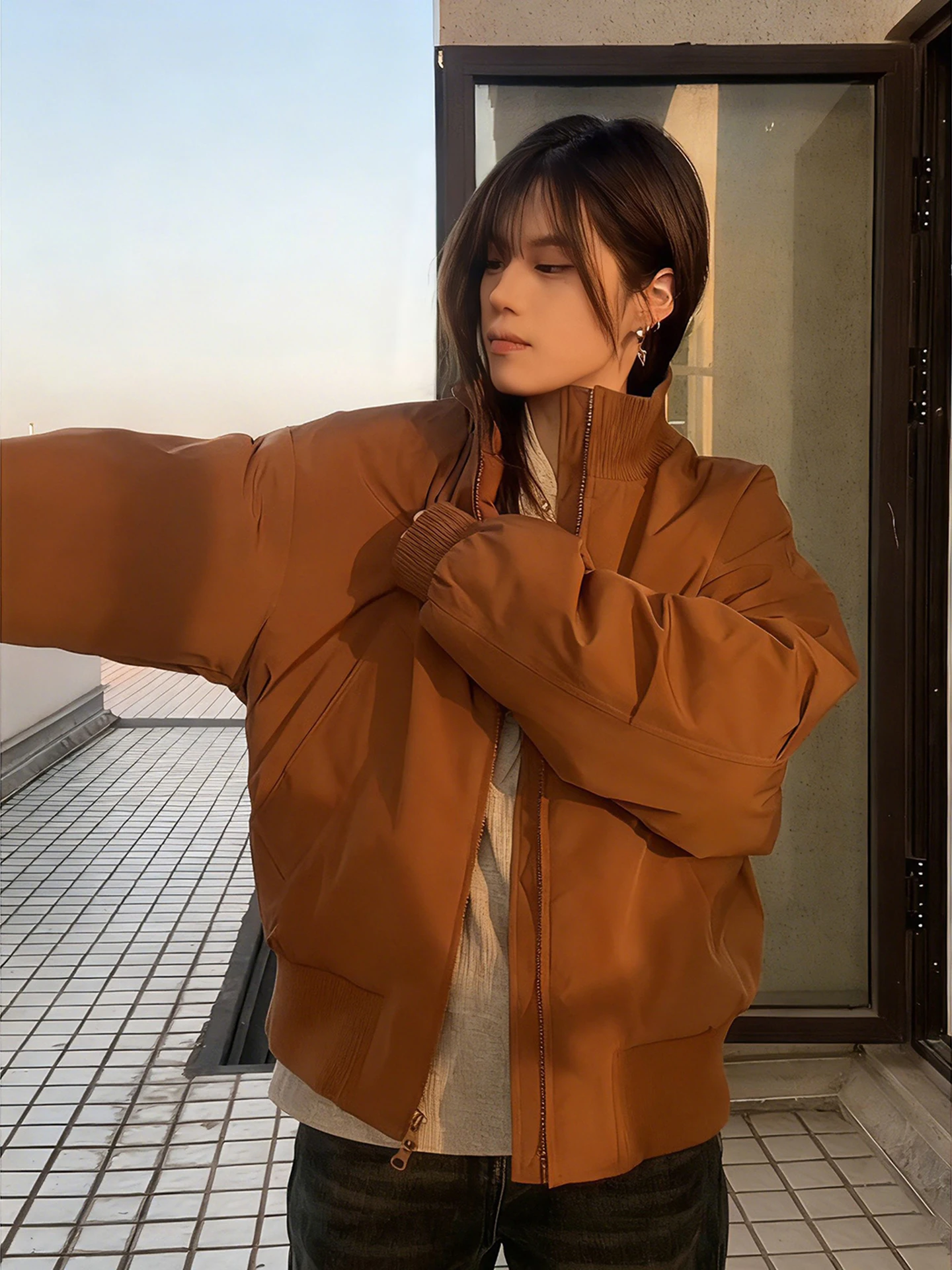 

Мужская зимняя куртка-бомбер из коричневого хлопка, свободного кроя, с длинными рукавами, на молнии, теплая, молодежная, повседневная, модная