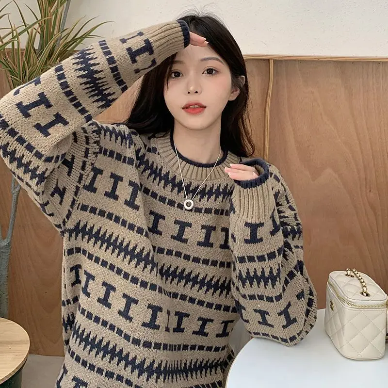 Vintage Jacquard Loose Knitting Tops Women Autumn Winter O-neck Long Sleeve Sweater Fashion All-match Office Lady Warm Knitwear