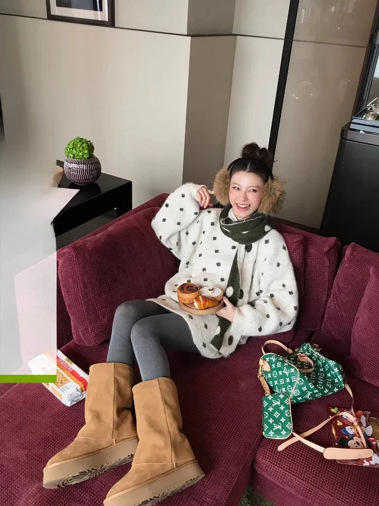 

DULA Cozy Plaid Sweater Set Women's Winter Versatile ort Skirt Scarf Tee-piece Set round Ne Long Sve Loose Fit Casua...