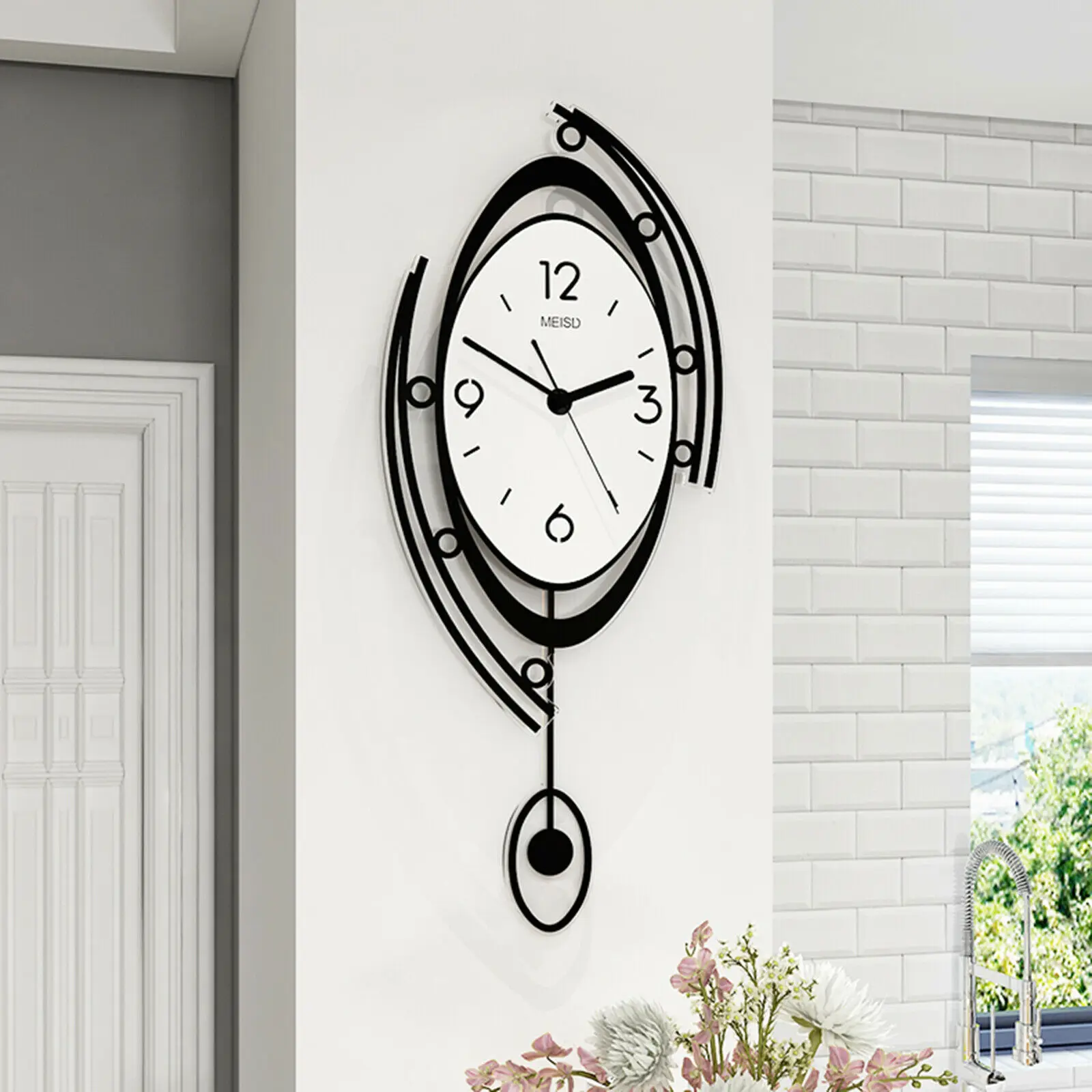 3D Quiet and Accurate Wall Clock Space Saving and Easy to Clean Wall-mounted White and Black Color Battery Operated Clock