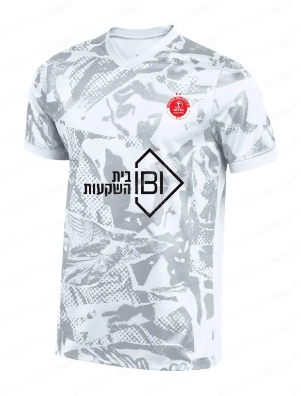 Das 2026 Hapoel Tel Aviv FC Fashion Jersey ist ein einzigartiges T-Shirt, das speziell für Familien echter Fußballfans entworfen wurde. – Detail 6