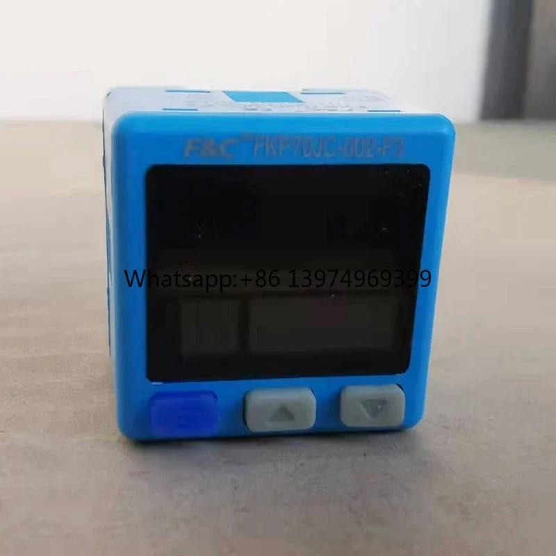 FKP70 Compound -100.0 ~ 100.0KPa Pressure Switch, 3-screen Digital Display, M5 air Pressure Switch Sensor Economic Version