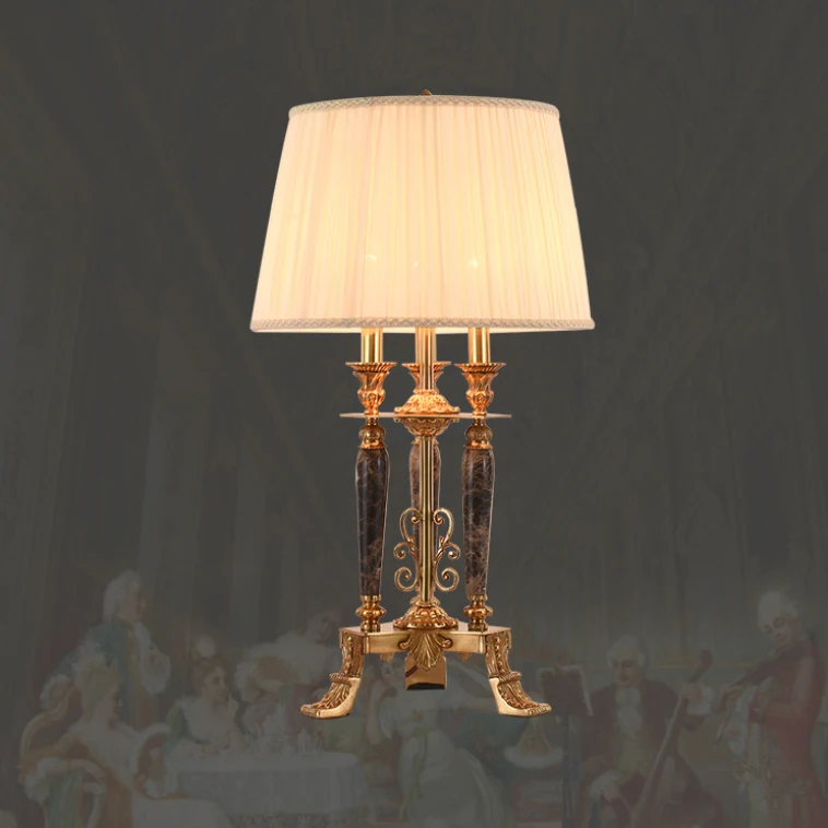 高級燭台銅テーブルランプインアメリカンファッションテーブルライト装飾ヴィラリビングルーム研究デスクランプ