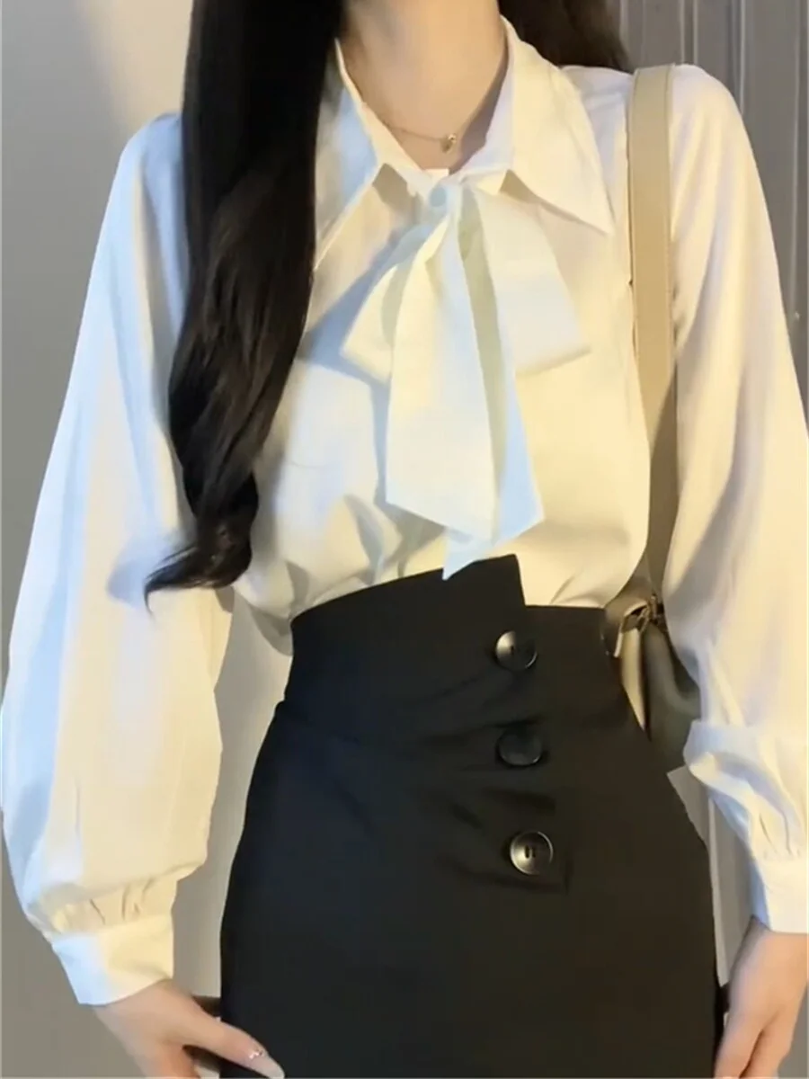 

Ele White irt for Women with Knot Design Spring Collection 2026 Long Sve French Sle Loose Fit Anti-Wrinkle