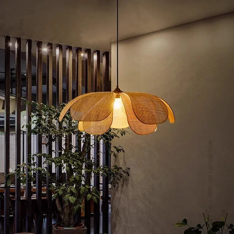 

Japanese Style Rattan Chandelier Living Room Dining Room Bedroom Woven Pendant Light Creative Personality Art Petal Chandelier