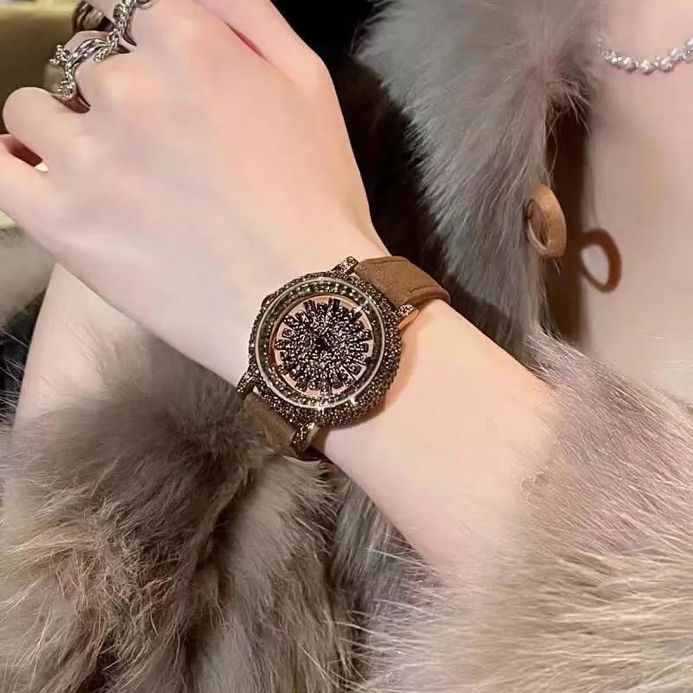 2025 New Style Women's Watch with Full Diamonds & Rotatable Bezel   Retro & Versatile Waterproof LadiesQuartz Watchs