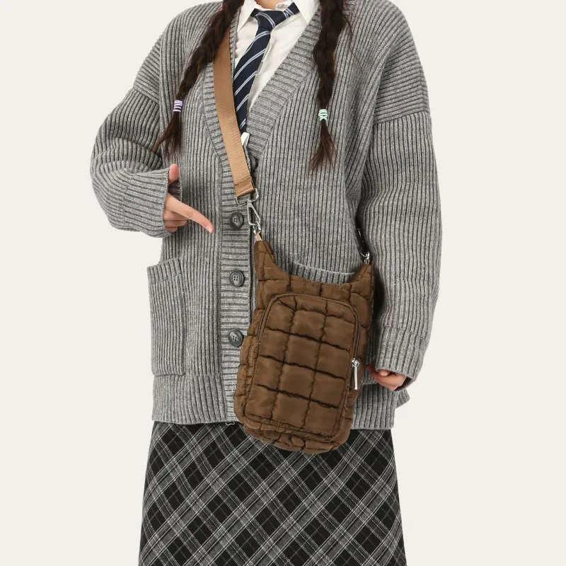 

2025 новая стеганая клетчатая сумка-пуховик с рюшами, сумка через плечо большой вместимости, модная модная сумка через плечо