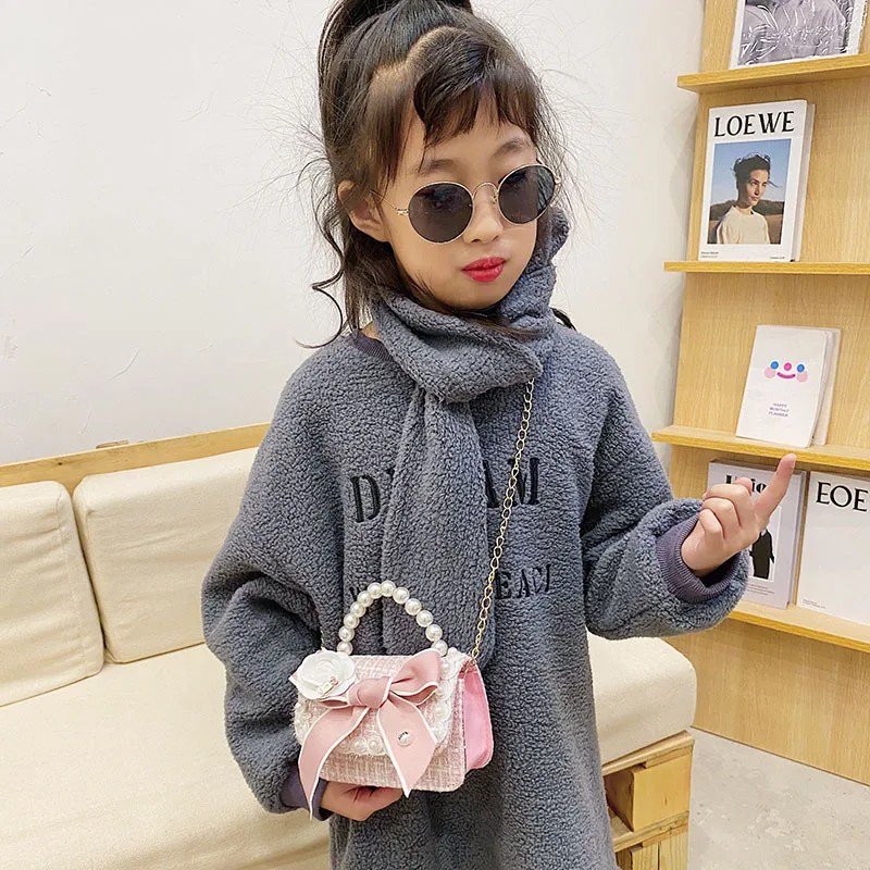 Children\'s New Trend Fashion Everything Pearl Accessories Cute Bow Girl Princess Little Fragrance Hand Chain Shoulder Bag