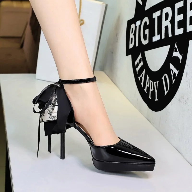 2026 Summer New Hot Sale European Style Patent Leather Pointed Toe Buckle Platform High Heel Bow Shoes Women Shoes