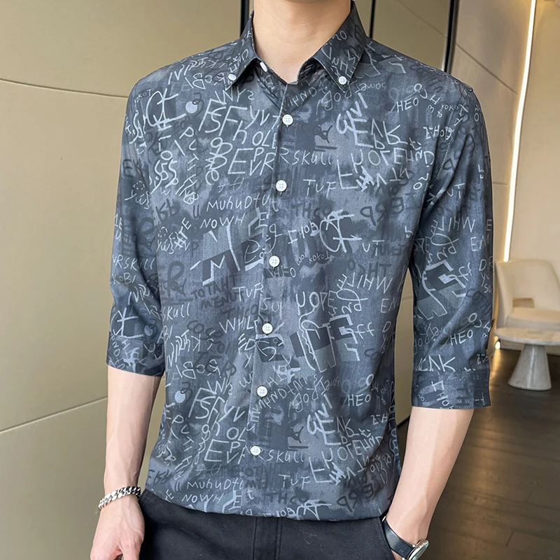 Men's Stylish English Letter Print 3/4 Sleeve Shirt Casual Turn-Down Collar Tops Summer Fashion Breathable Loose Fit Clothing