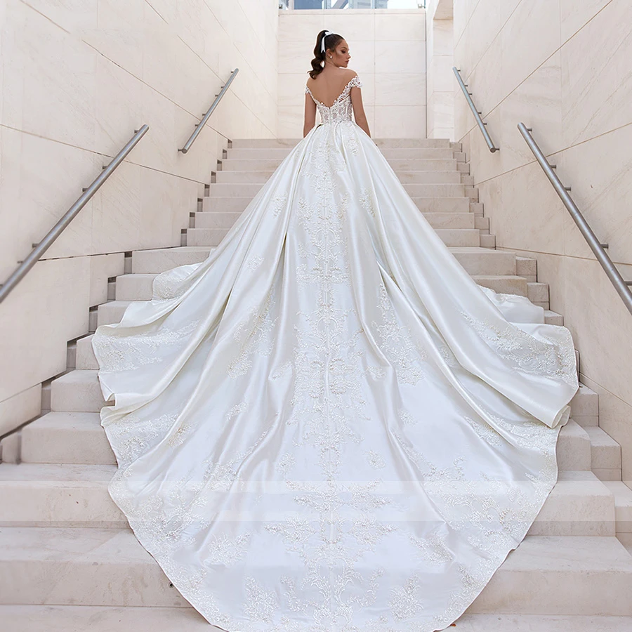 Sexy Tắt Shoulder Wedding Dresses A-Line Ren Đính Của Phụ Nữ Thanh Lịch Bãi Biển Không Tay Đảng Satin Hạt Đính Bridal Gowns