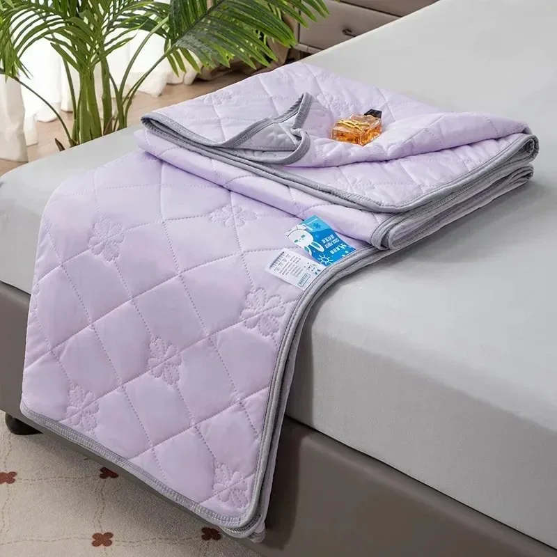 Cooling Blanket 100x150cm 150x200cm 200x230cm Smooth Air Condition Comforter Lightweight Summer Quilt Double Side Cold Fabric