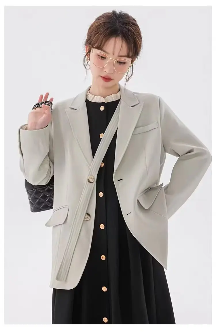 

Matcha Green Blazer for Women: 2024 Spring and Autumn New French Niche Loose Slimming Korean-style Ladies' Suit Jacket Hot Sale