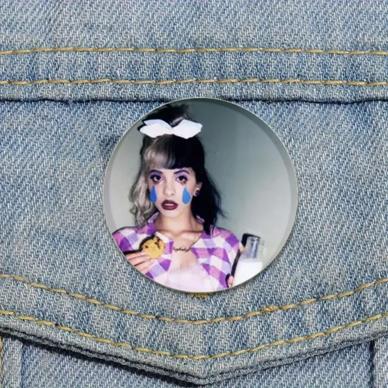 Singer Melanie Martinez Brooches Round Cartoon Badge for Backpack Cothes Accessories Anime Tinplate Pins Collection Decoration