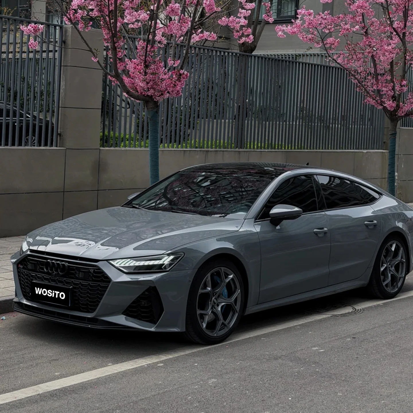 PET Nano Grey Car Wrap Film Audi OEM Inspired Gloss Metallic Light Grey Auto Color Change Vinyl Wrap
