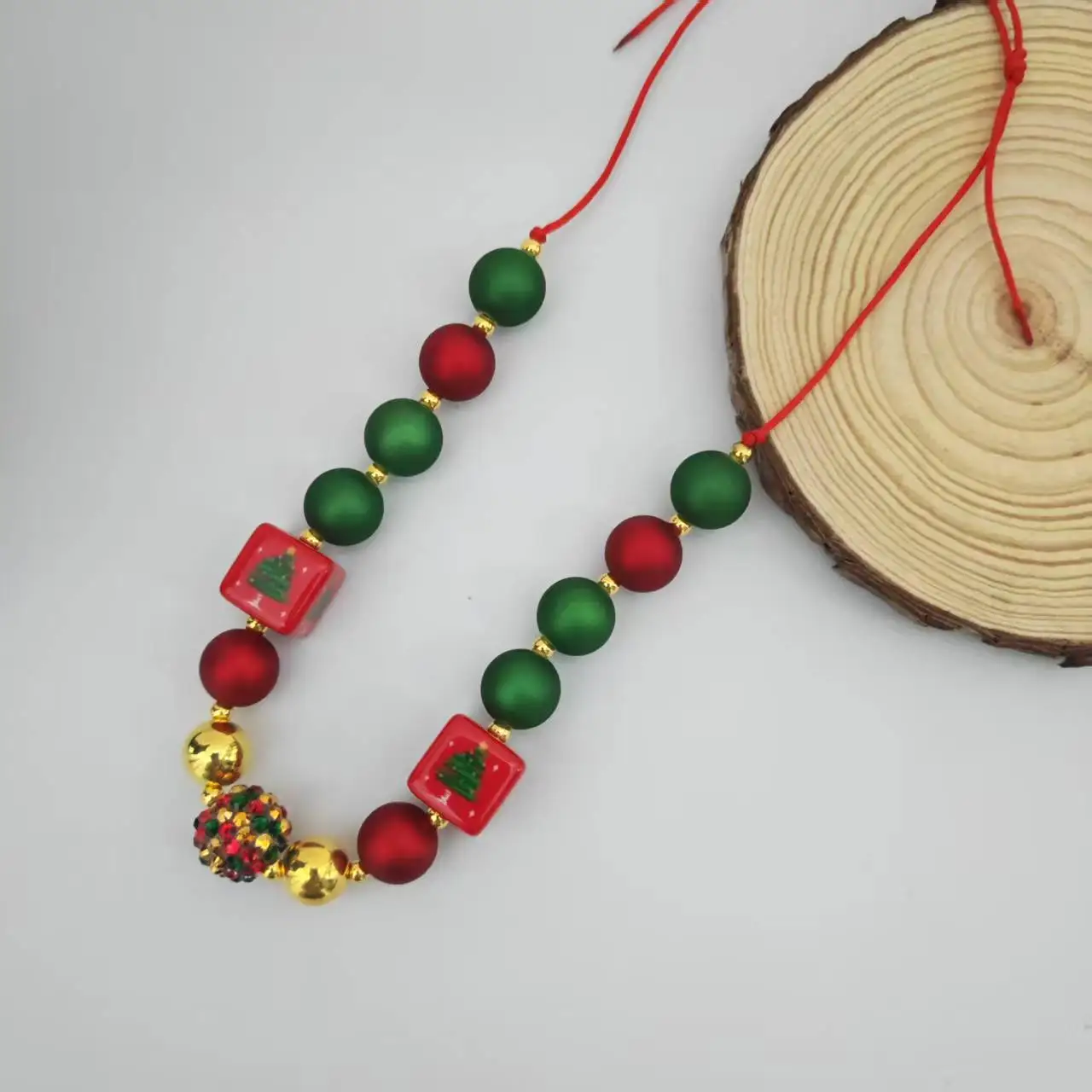 

Детское ожерелье с красными зелеными бусинами Санта-Клауса, аксессуары для маленьких девочек и мальчиков, детское рождественское ожерелье, ювелирные изделия