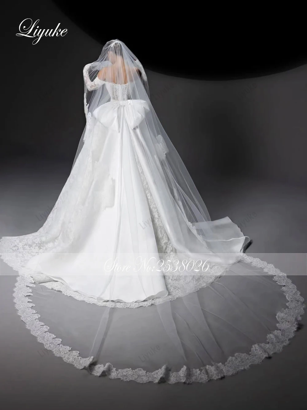 Liyuke-vestido de novia de corte en A, hecho a medida, con hombros descubiertos, vestidos de novia de encaje completo con tren de satén extraíble