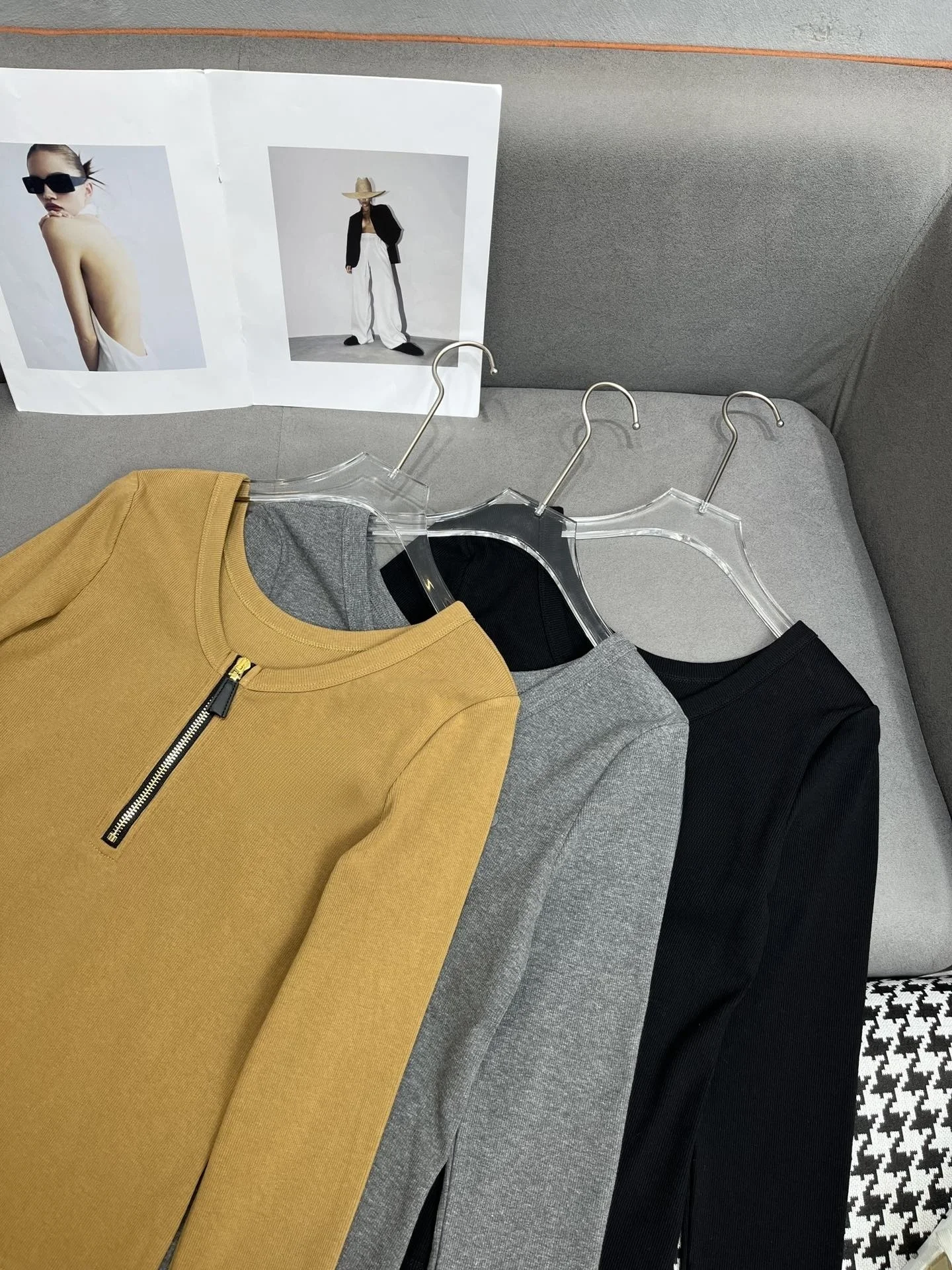 Knitted bottoming shirt for women 2024 new long-sleeved slim fit fashionable and versatile high-end tops