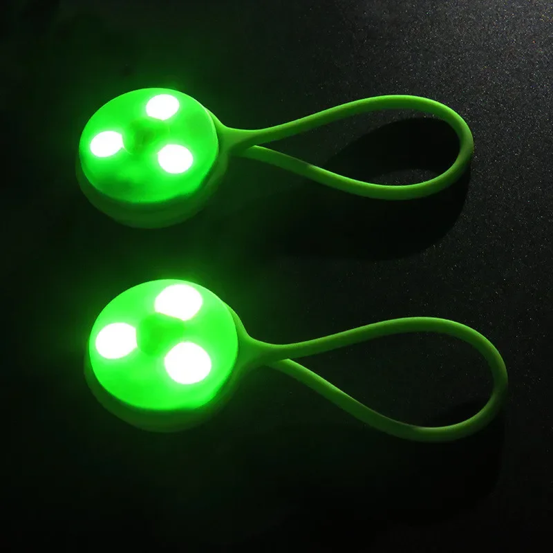 Popular silicone backpack mini bicycle light for night riding easily bicycle warning light rear LED taillight for cycling safety image 4