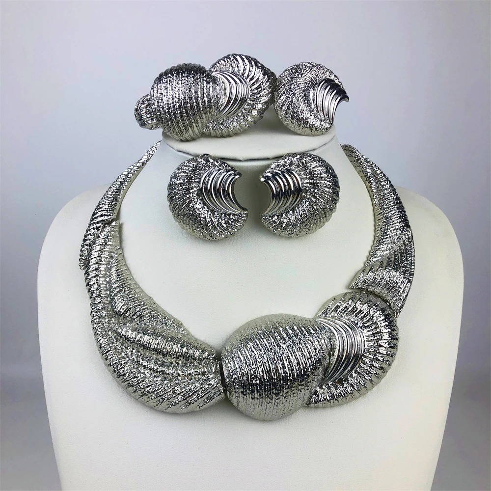 

ESALE 4-х шт. женский комплект ювелирных изделий Дубай посеребренное ожерелье-цепочка браслет серьги-гвоздики большое кольцо 2025 новые свадебные украшения подарок