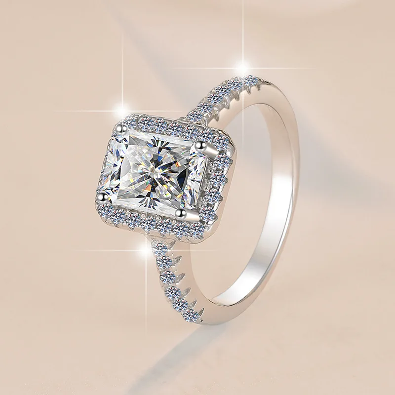 S925 Silver 2 Carat Moissanite Redeen Cut Super Flash Classic Fashion Sugar Cube Ring Ladies Exquisite Jewelry