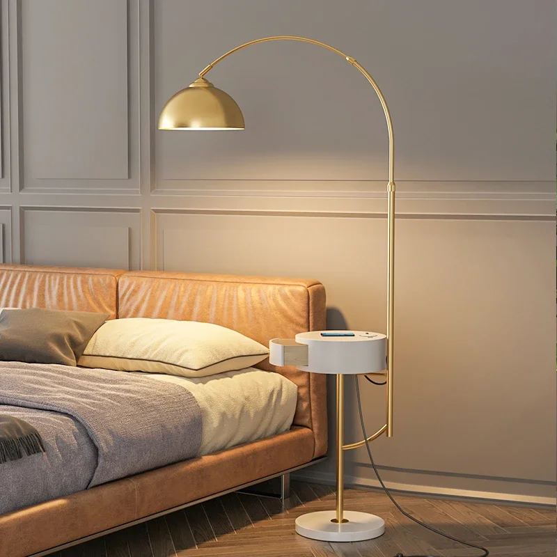 2023 New Modern Modern LED Wireless USB Charger Gold Black Metal Floor Lamp with Drawer  Living Room Beside Floor Lamp