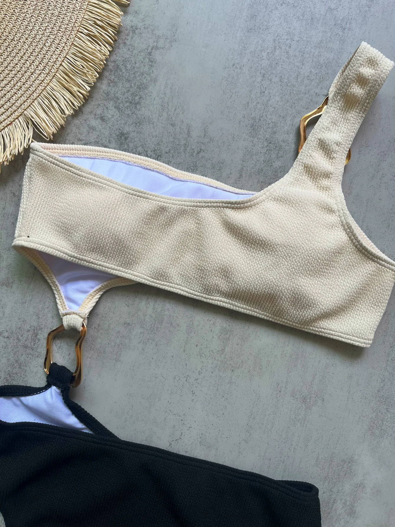 New Splicing Asymmetric One Shoulder One Piece Swimsuit Women Swimwear Female Metal Ring High Cut Bather Bathing Suit Swim