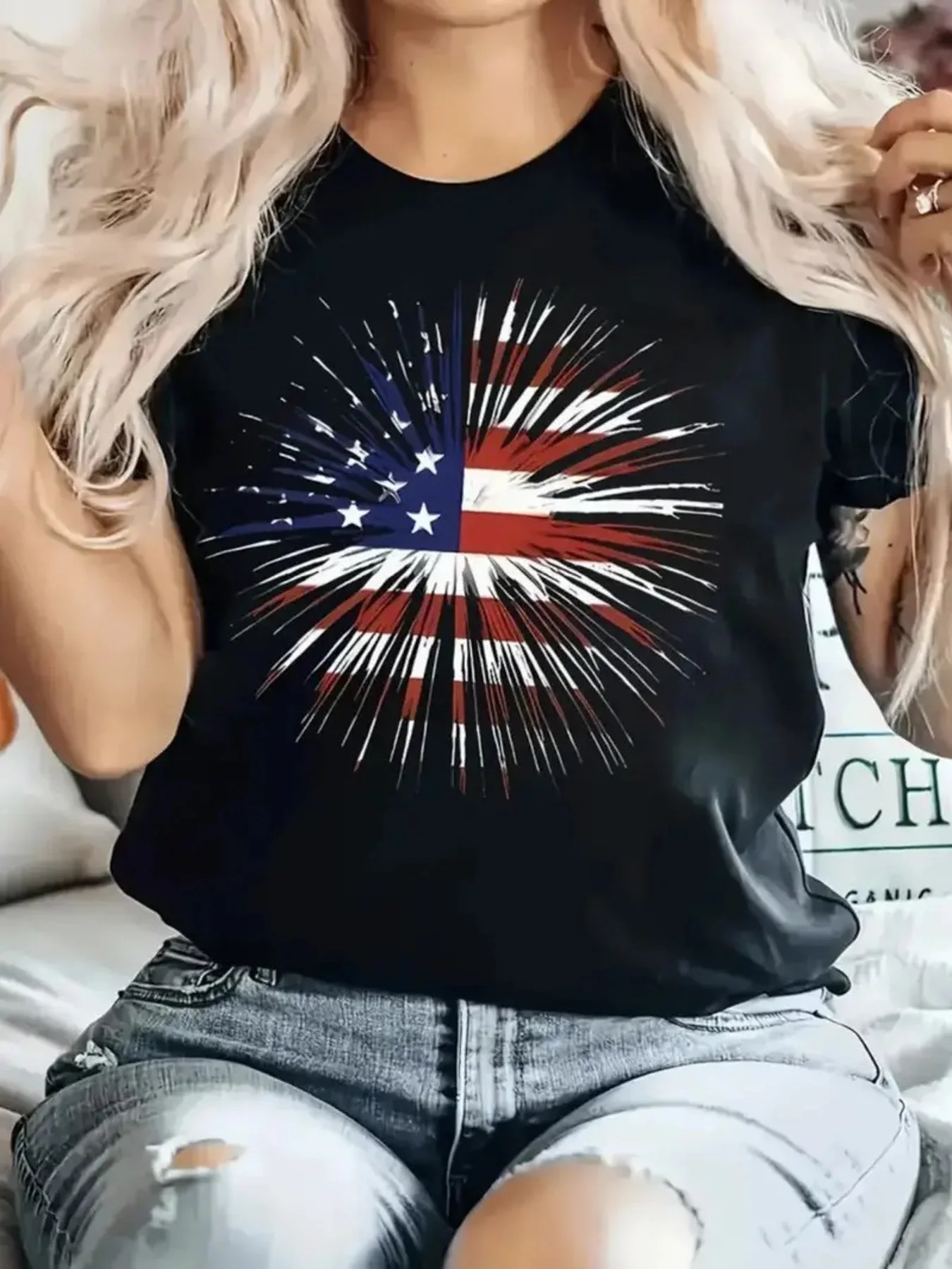 1pc, Women's Fashion Spark Pattern Printed T-shirt - Comfortable and Casual Short Sleeve Round Neck T-shirt, Suitable