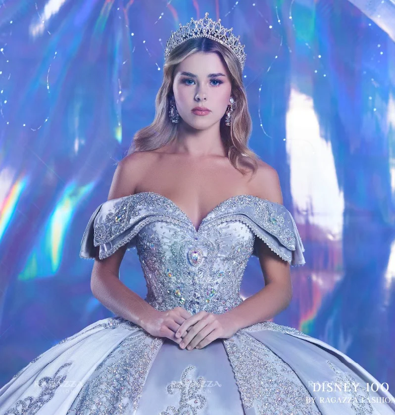 Vestido De quinceañera De plata De lujo, cuentas De cristal brillantes, sin tirantes, dulce 16, 2024