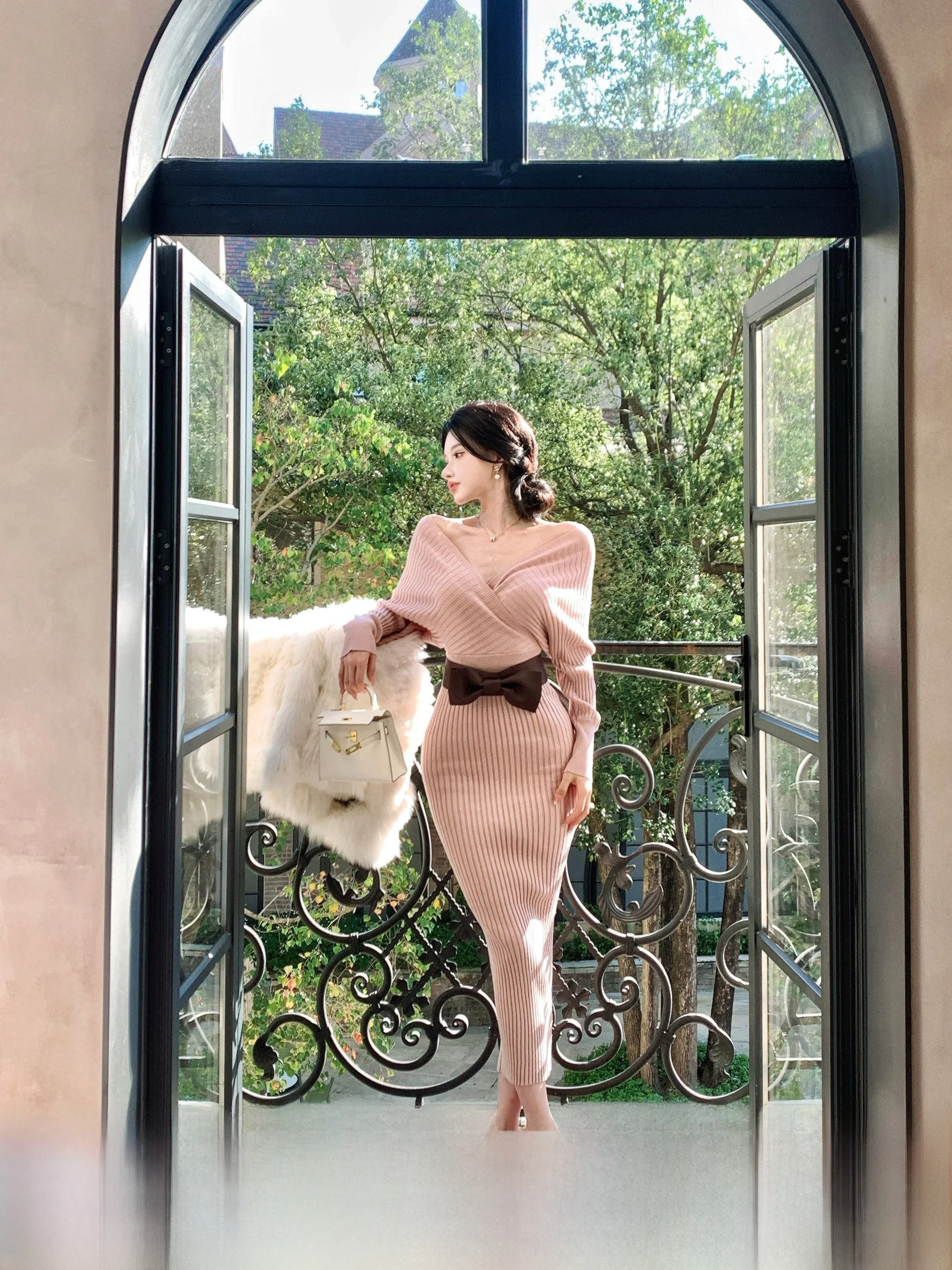 

Женское вязаное платье с V-образным вырезом и длинными рукавами, облегающее, с запахом, зимнее, модное, сексуальное, со средней талией, от китайского бренда Dustdip Club