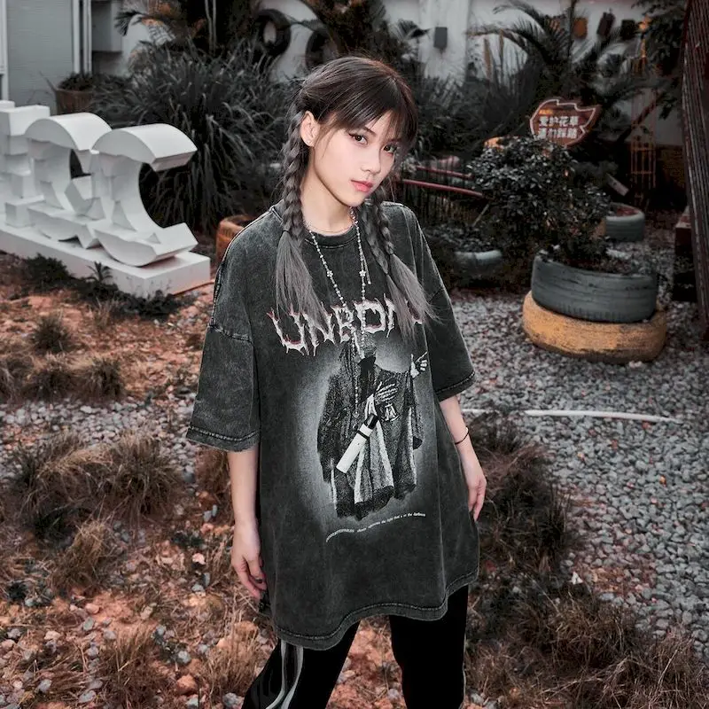 High Street T-shirts Niche Dark Demon Print Short Sleeve Tshirt for Men and Women Oversized Loose Top Ins Trendy Summer Tee