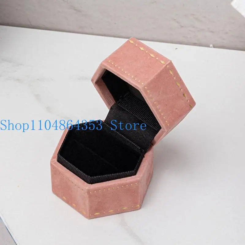 652F Ring Presentation Case with Contrasting Interior and Gold-Tone Pattern