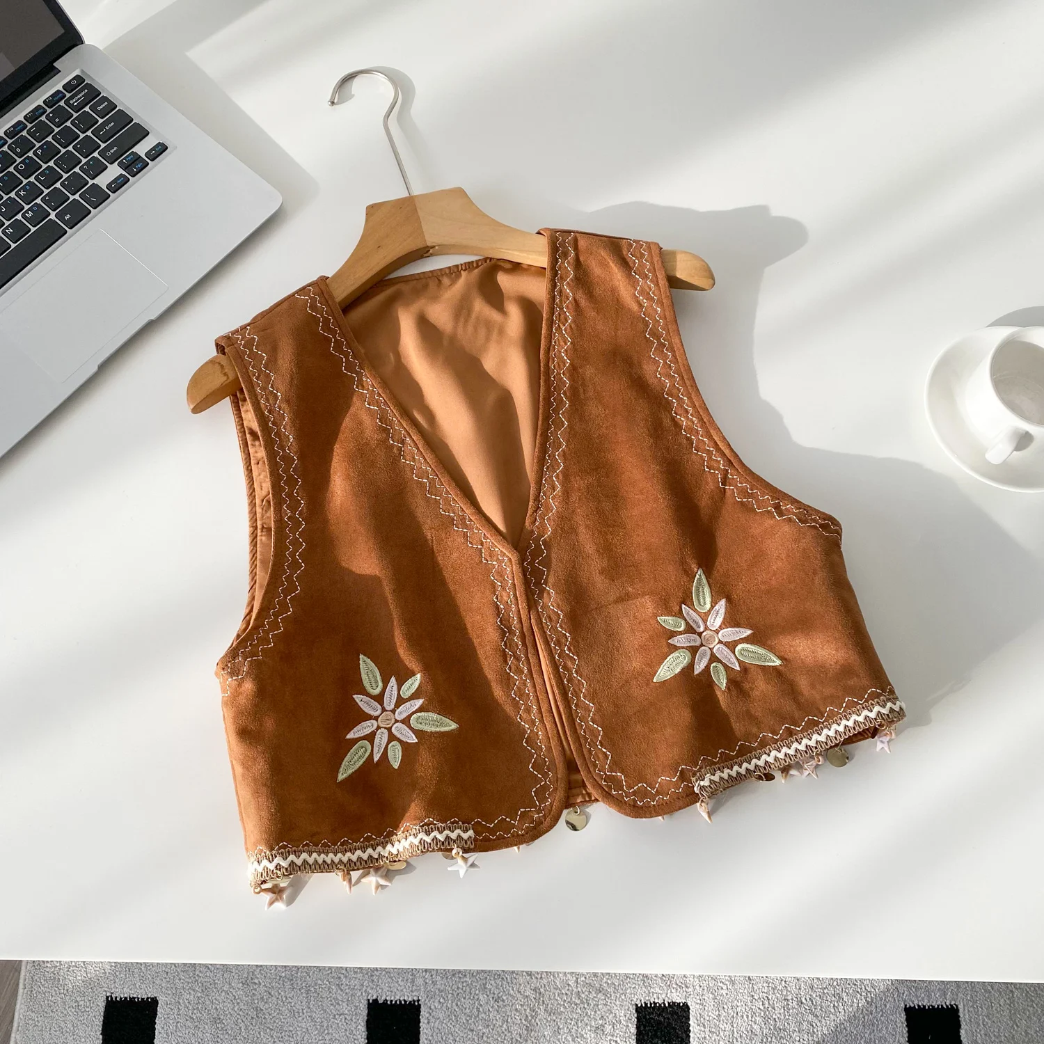 

Chic vintage V-neck sleeveless slim floral Fashion Sexy cardigan Women Blouse basics women clothing