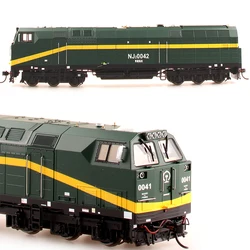 Train Model HO1/87 Qinghai-Tibet NJ2 Diesel Locomotive White Green 4 Car Number Collectible Gift Toy Model